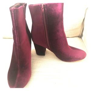 Burgundy Velveteen Boots! Size 10